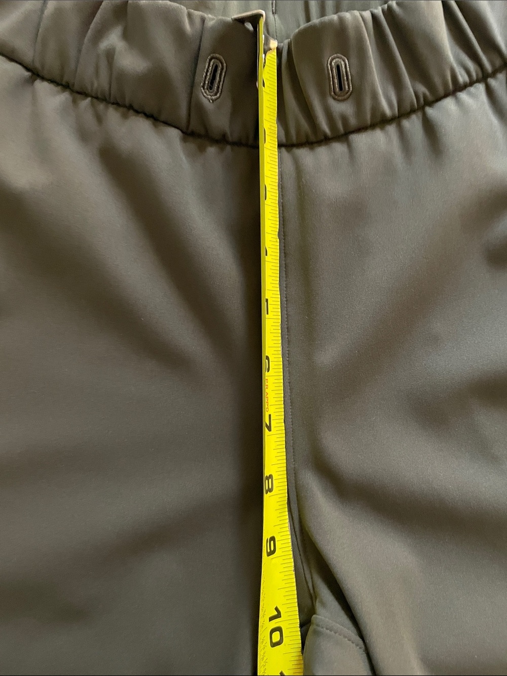 Lululemon On the Fly 7/8 Pant
Dark Olive, Women’s size 6 - Picture 12 of 12